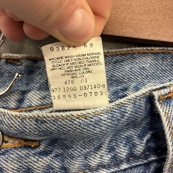 Vintage Womens Levi 555 Denim Shorts Size 16 35x6 Stretch 10' Rise Y2K - Picture 3 of 6